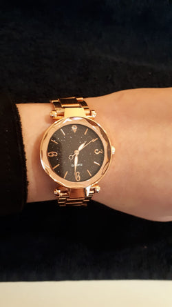Horloge goud/zwart plaat
