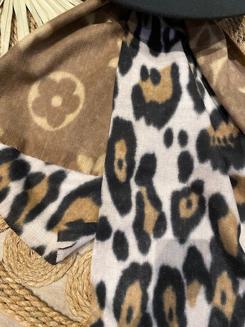 Sjaal -panter print
